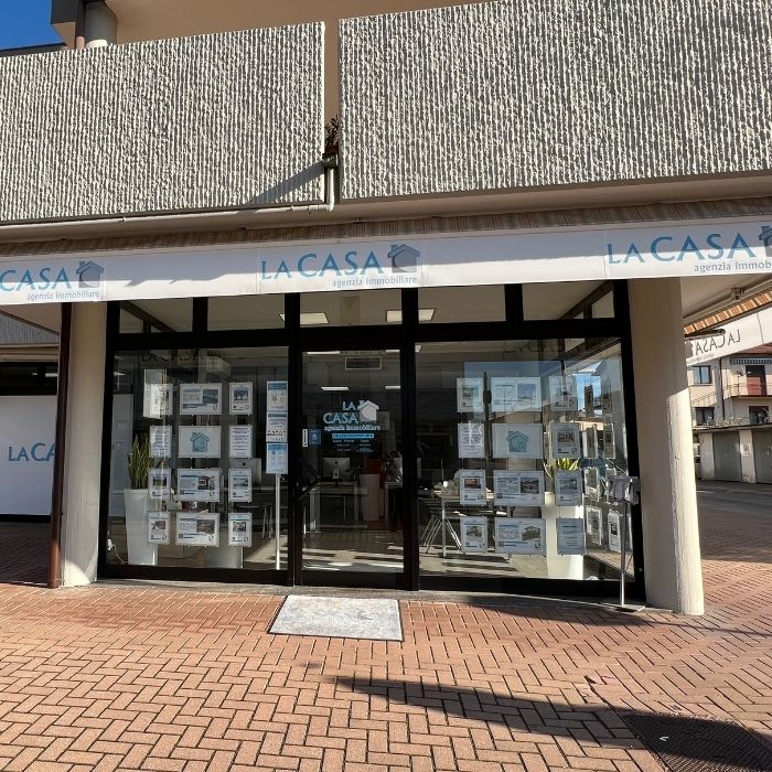 esterni la casa agenzia immobiliare montegrotto (1).jpg